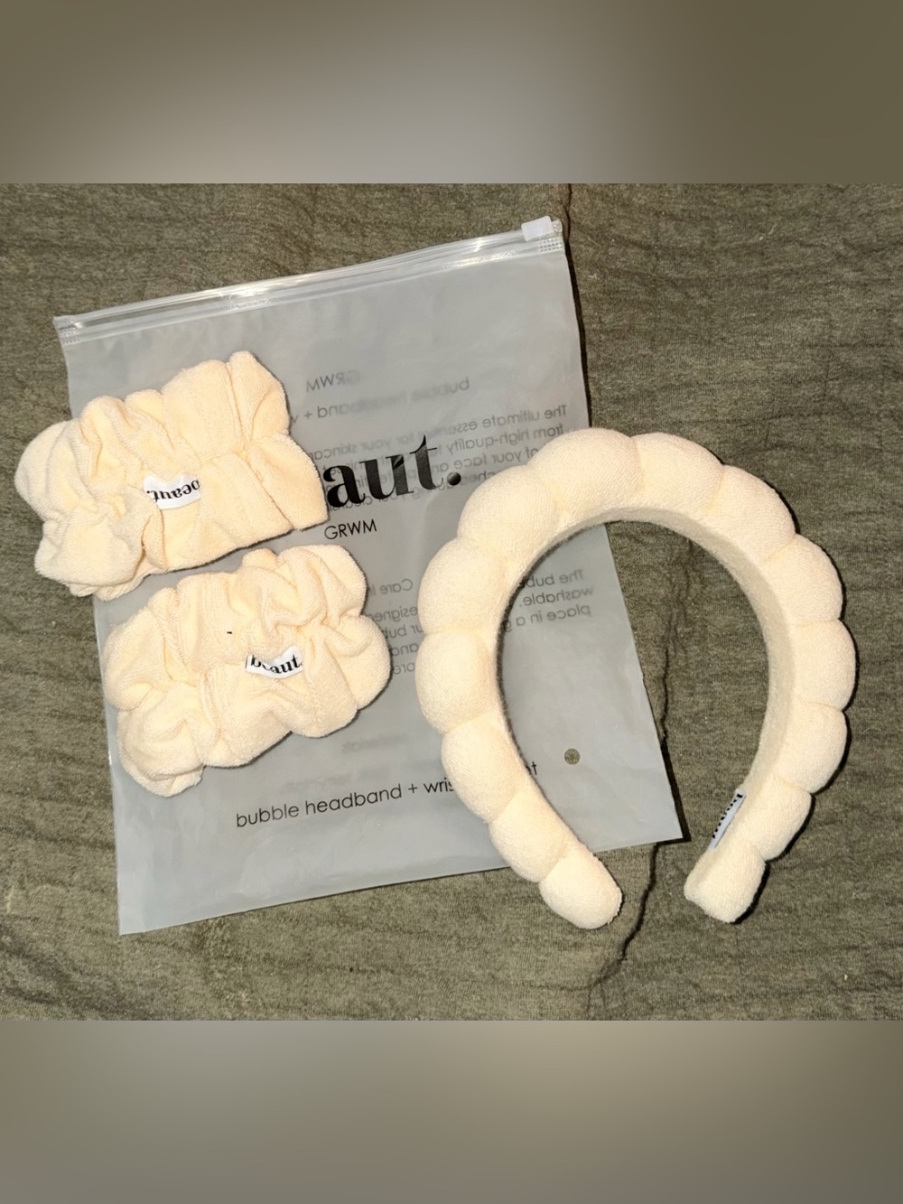 BEAUT | Bubble Headband + Wristbands Set - Picture 3 of 3